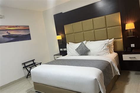 Rollace Hotel Lagos INTL, Lagos: Hotel Reviews, Rooms